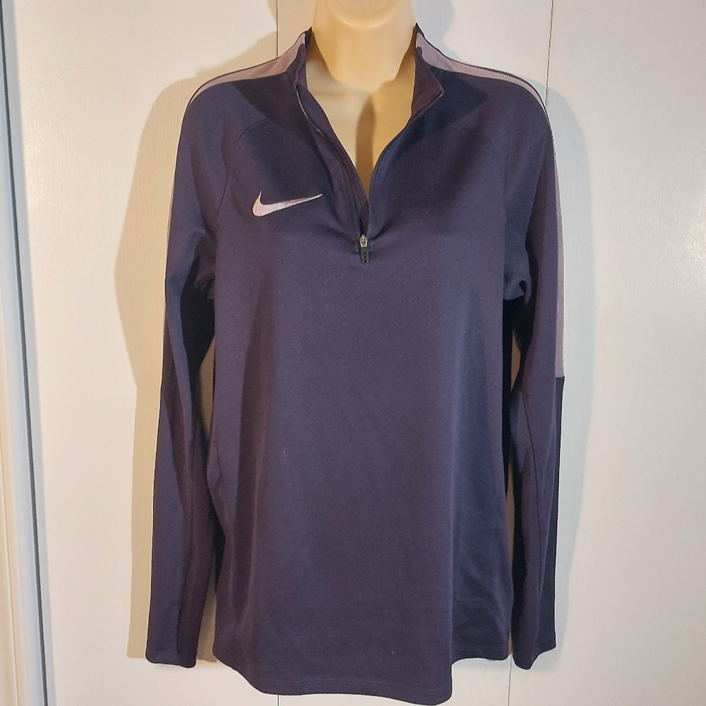 Nike 1/2 zip, dri fit top.